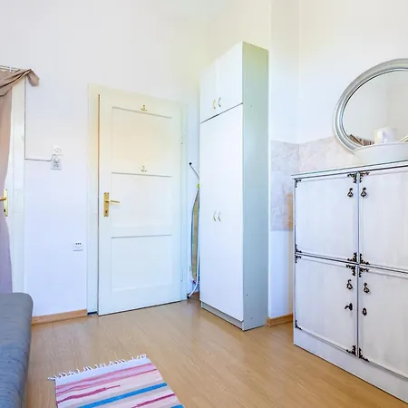 Traditional Dalmatian 3 Min Walk To Apartament Split