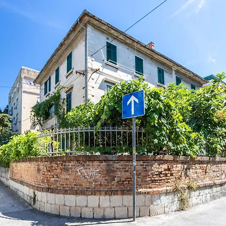 דירה Traditional Dalmatian 3 Min Walk To *